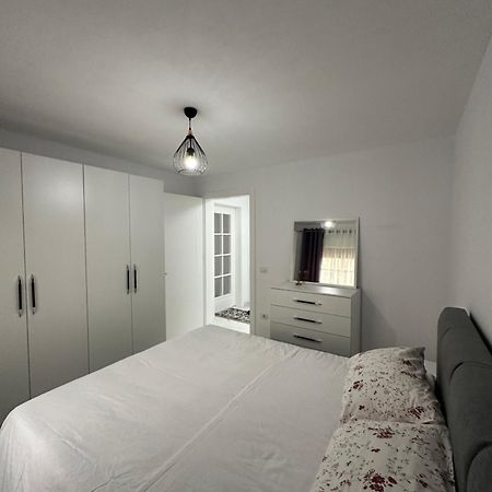 Elezi Apartment City Centre Τίρανα Εξωτερικό φωτογραφία