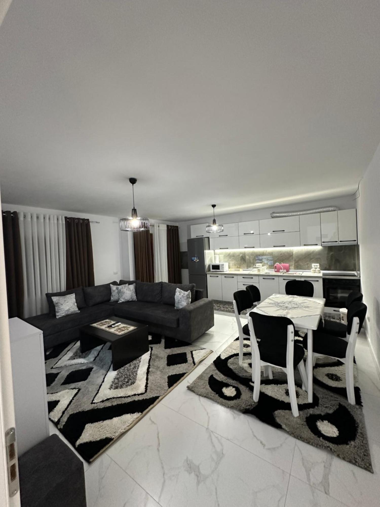 Elezi Apartment City Centre Τίρανα Εξωτερικό φωτογραφία